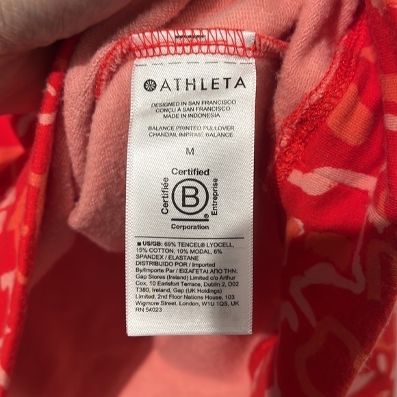 Athleta balance sweatshirt in Abstract Floral Matador Red - size medium - Picture 7 of 9